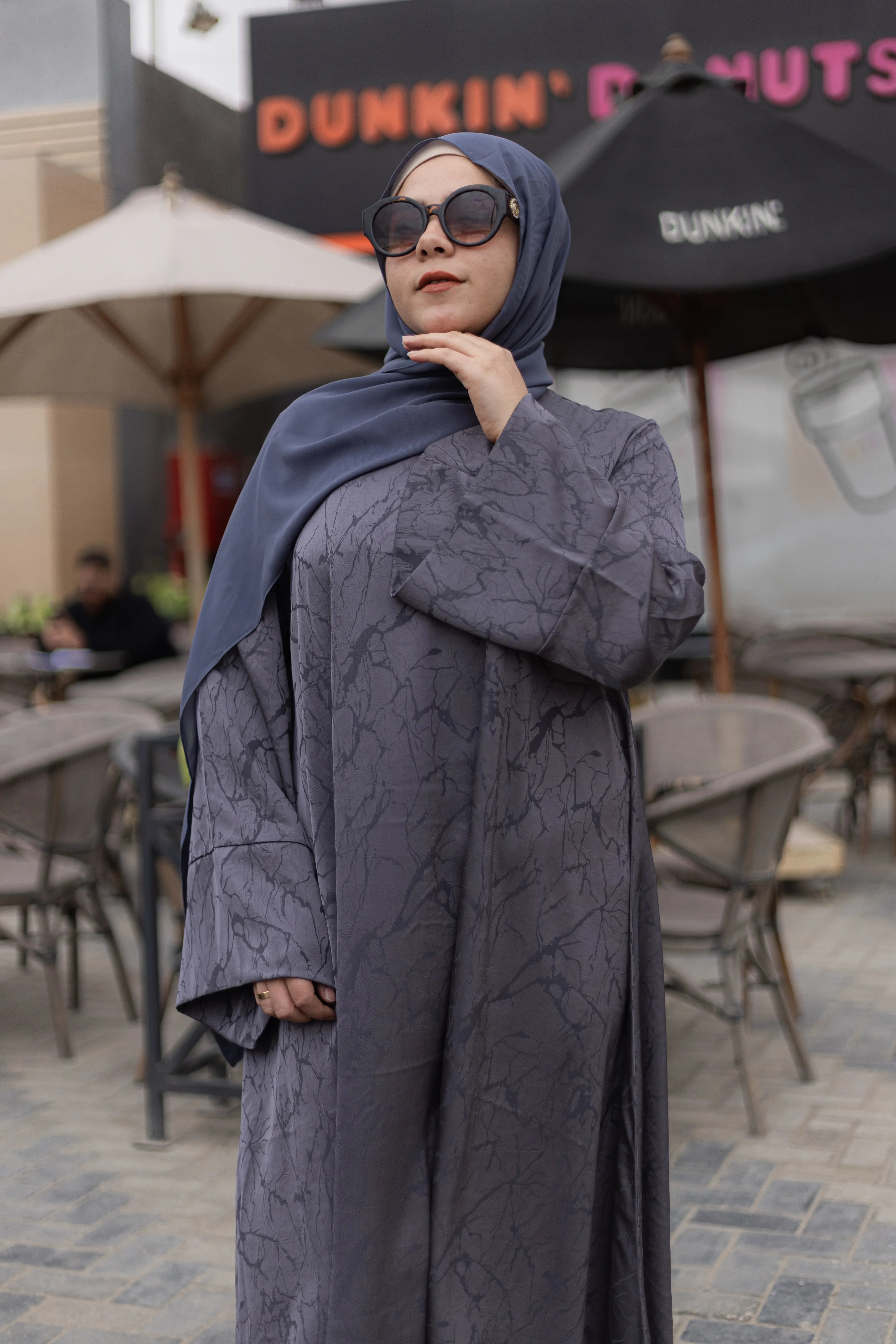 عباية خليجية فضفاضة