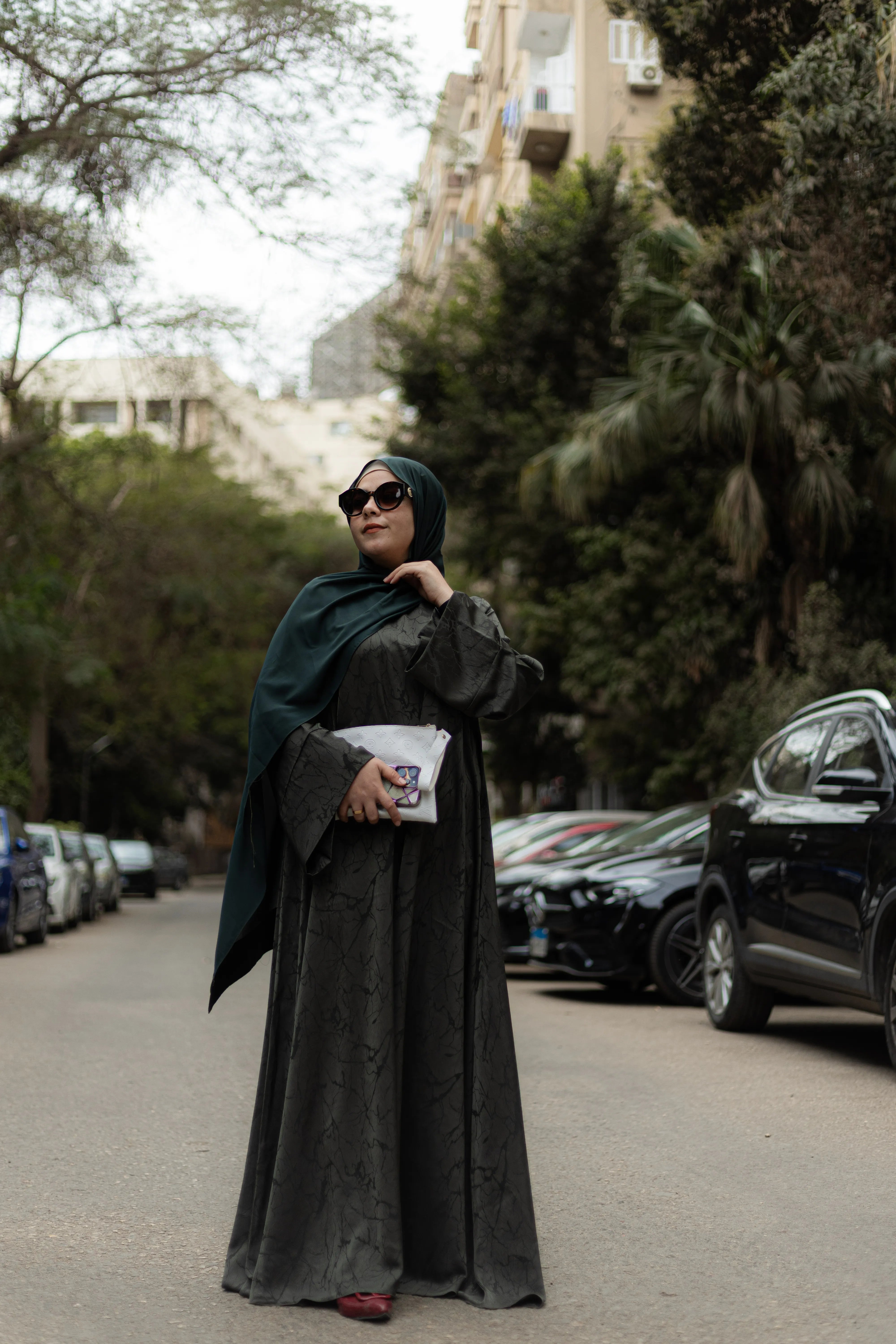 عباية خليجية فضفاضة